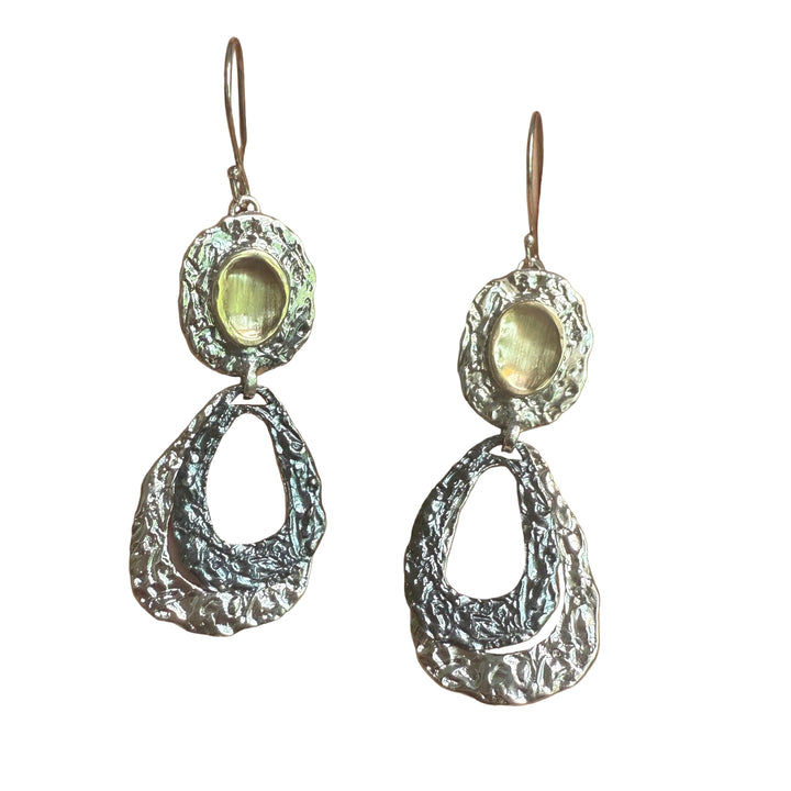 Obsidian Seamlet Earring