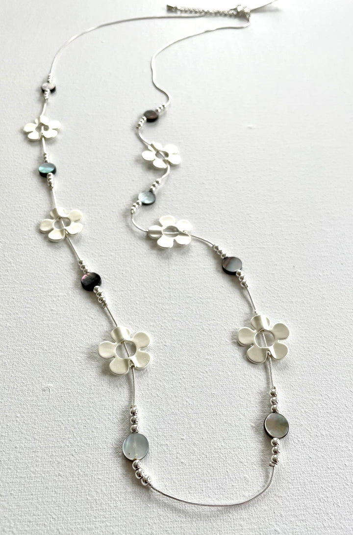 Flower and Mother of Pearl Necklace