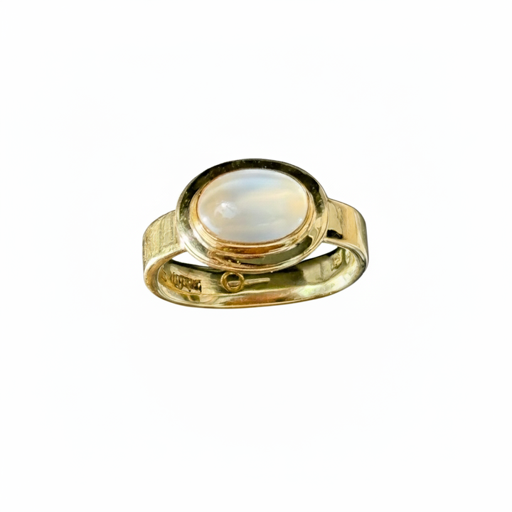 Sri Lankan Moonstone Ring