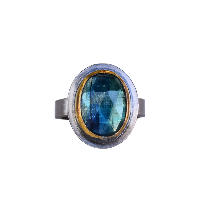 Green Kyanite Crescent Rim Ring - 10x14mm
