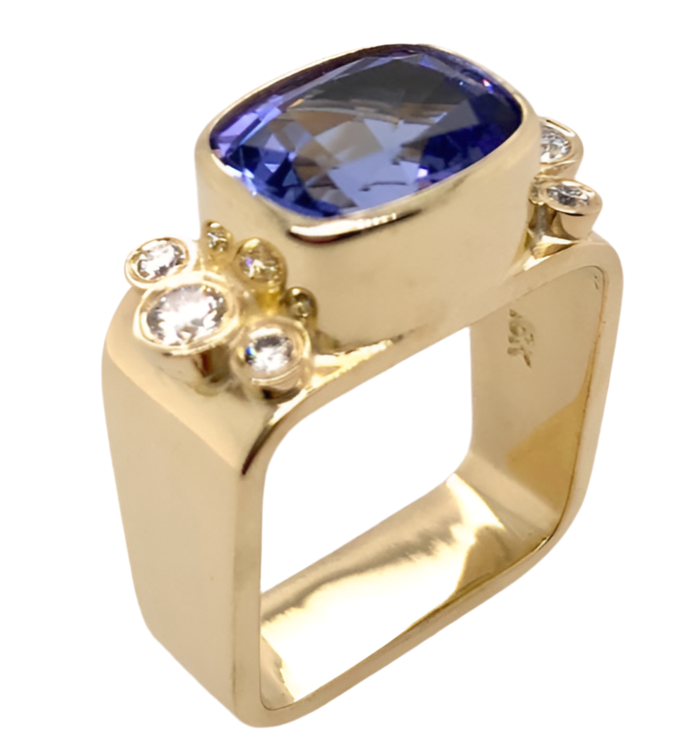 Tanzanite and Diamonds Square Ring