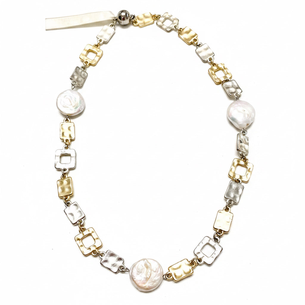 Short Geo with Coin Pearl Necklace