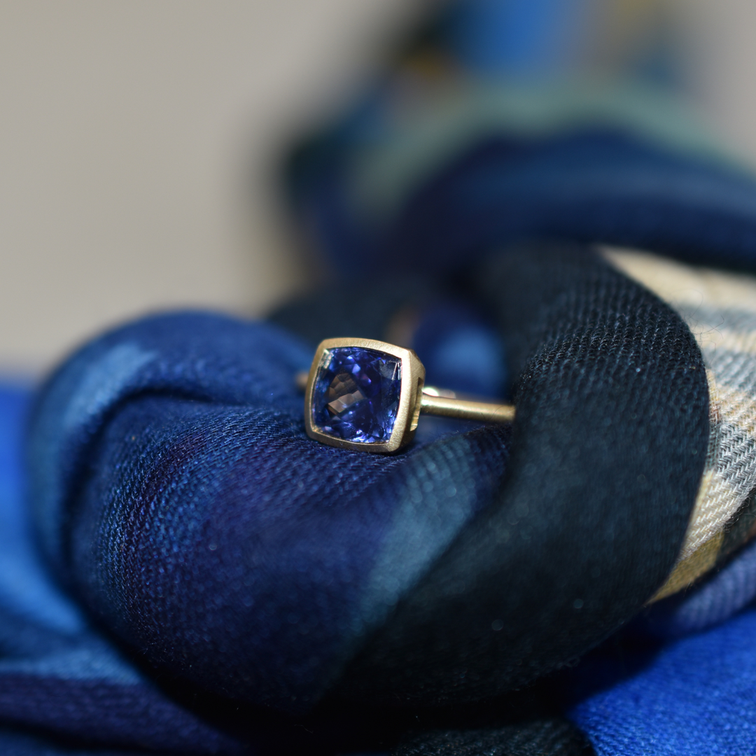 Simple Bezel Ring - Tanzanite
