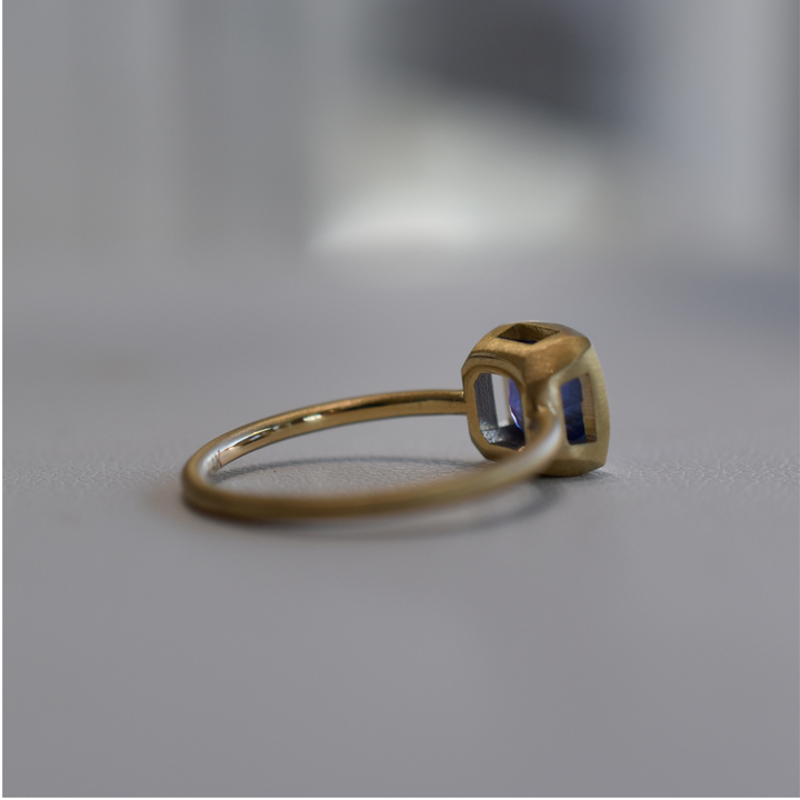 Simple Bezel Ring - Tanzanite