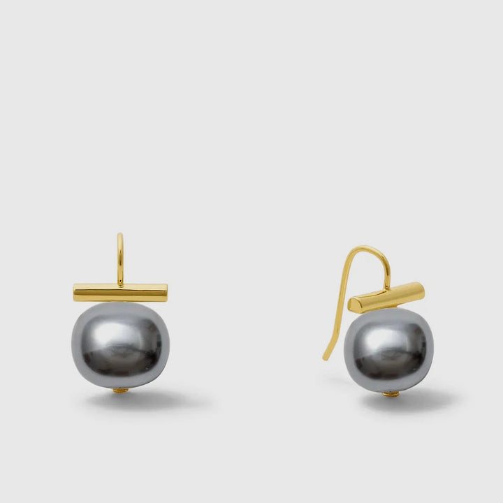 Classic Pebble Pearls Earrings - Medium