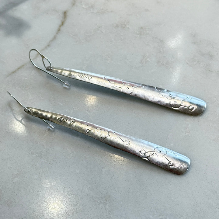 Elemental Structure Shoulder Dusters