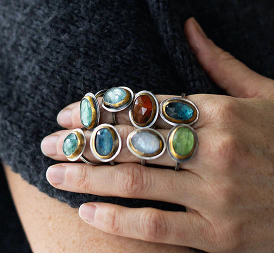 Green Kyanite Crescent Rim Ring - 10x14mm