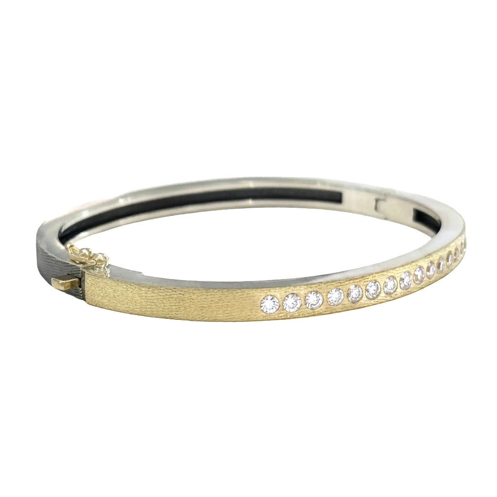 Linea Gold Bangle - 4mm