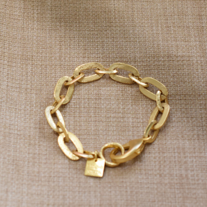 Over and Over Hand Etched Chain Link Bracelet