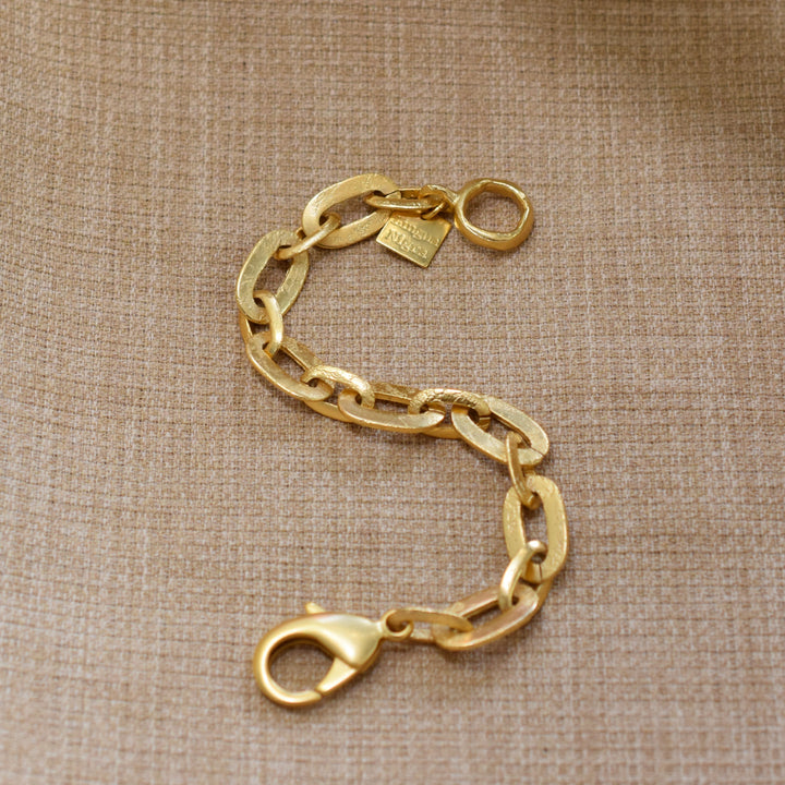 Over and Over Hand Etched Chain Link Bracelet