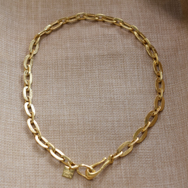 Over and Over Hand Etched Chain Link Necklace