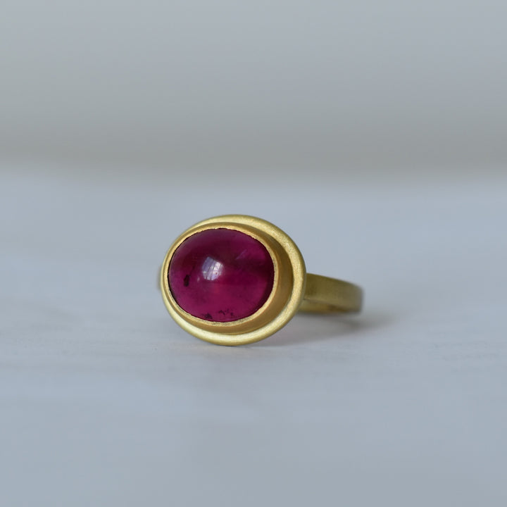 Rubellite Classic Gold Ring