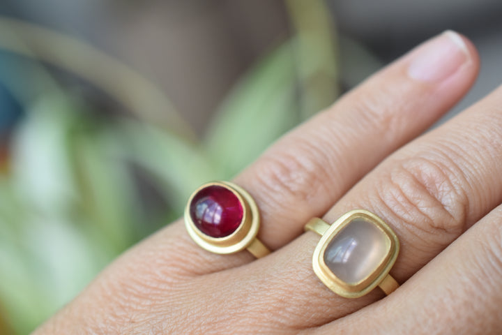 Rubellite Classic Gold Ring