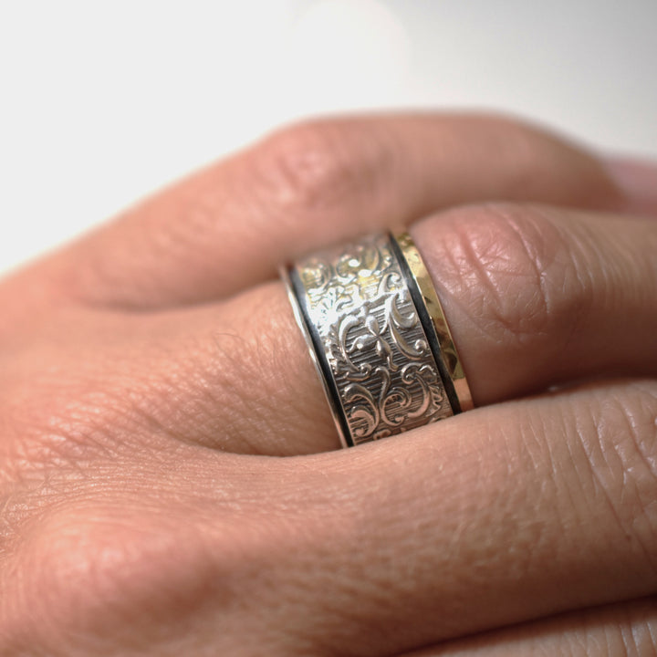 Scroll Spinner Ring