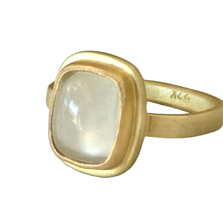 Moonstone Classic Gold Ring
