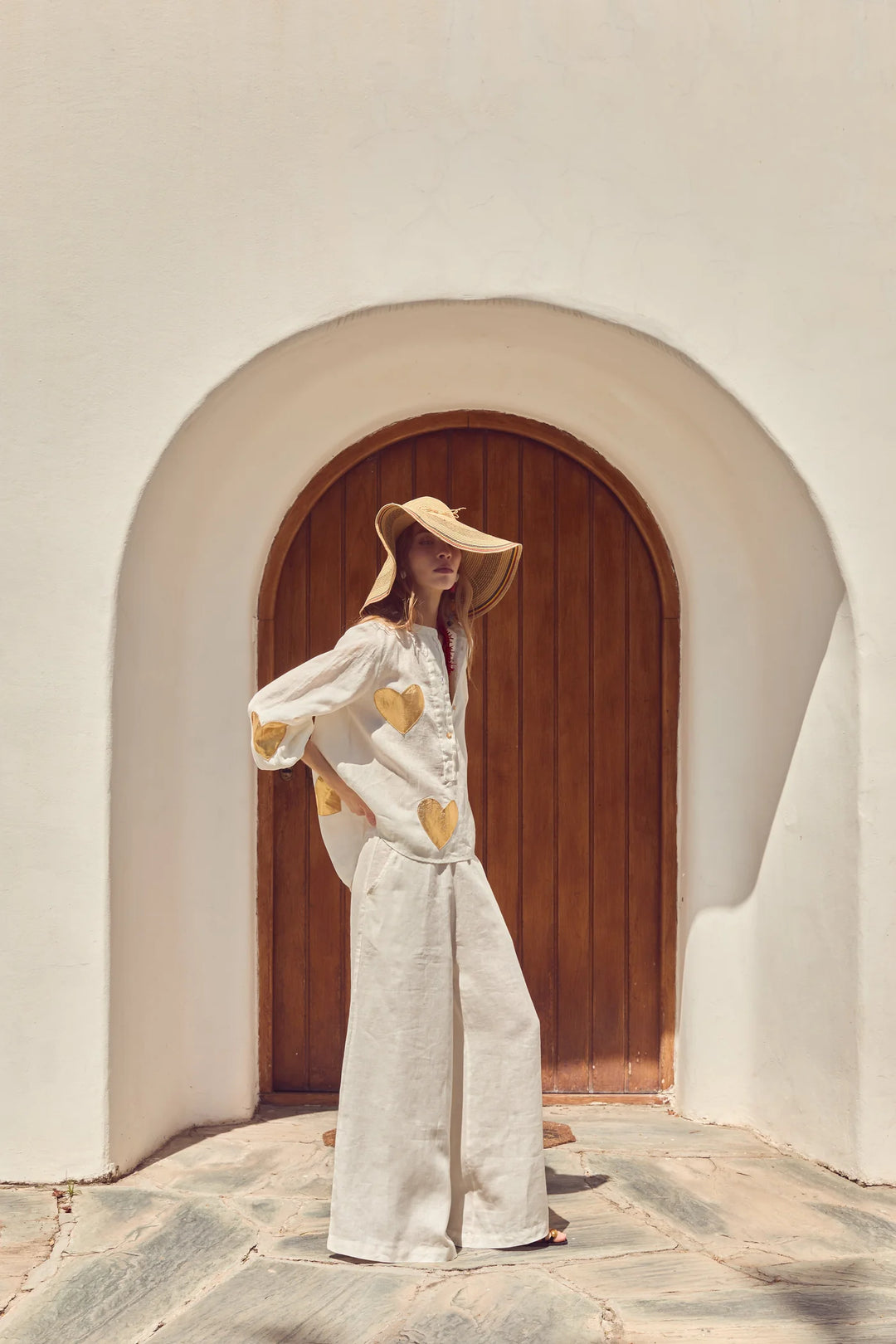 Cupid Linen Shirt- White w/ Gold Hearts