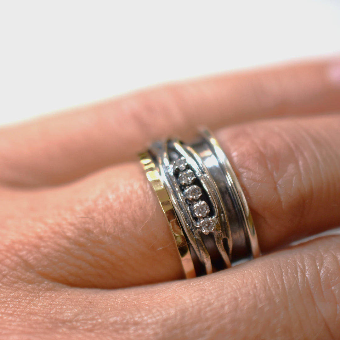 Tri-Tone Spiral Ring