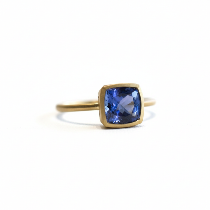 Simple Bezel Ring - Tanzanite