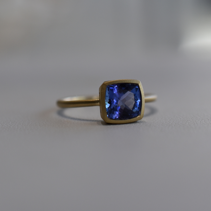 Simple Bezel Ring - Tanzanite