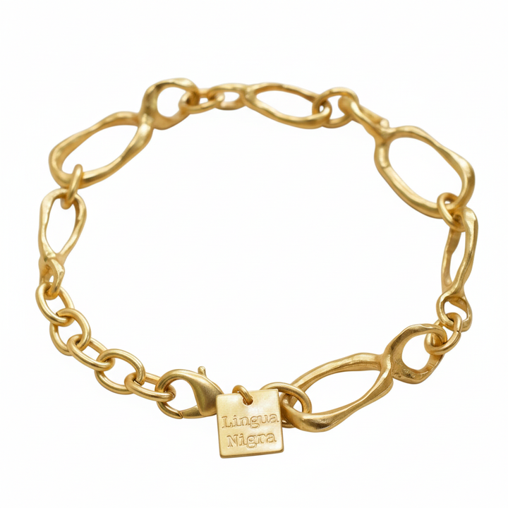 Small Favors Sculptured Links Bracelet