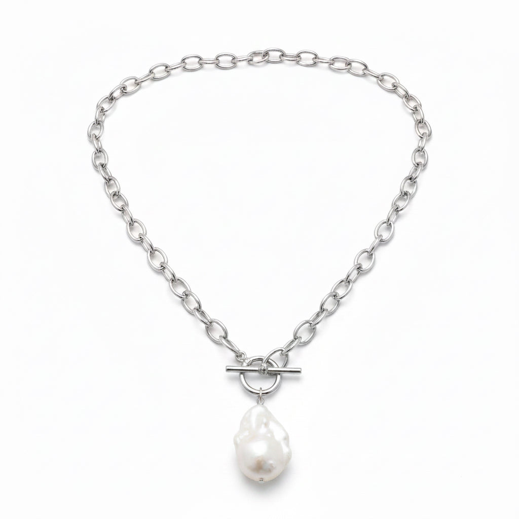 Toggle Chain with Baroque Drop