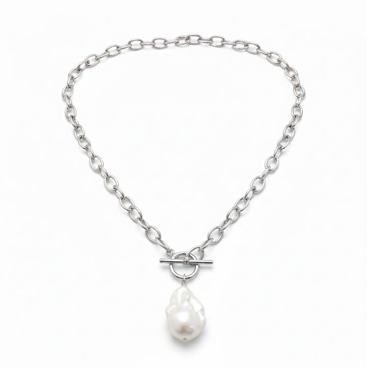 Toggle Chain with Baroque Drop